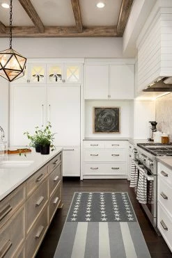 Discount 👍 Ruggable American Flag Grey Rug 😍 -Outdoor Rugs Store american flag grey C RC 0745 27 V2