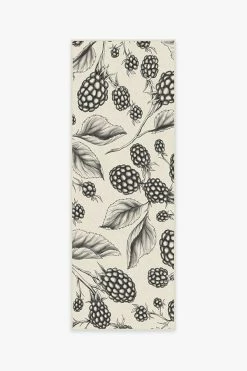 New 🎁 Ruggable Berry Black Rug 😍 -Outdoor Rugs Store berry black A RC TP008 27 V2