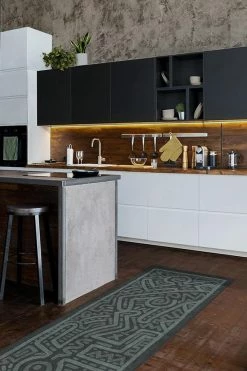 Brand new 🔔 Ruggable Keith Haring Funny Gallery Spruce Green 😍 -Outdoor Rugs Store keith haring fun gallery spruce green C RC KH015 27