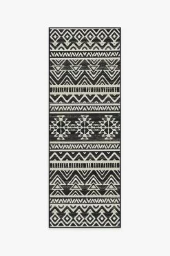 Budget ⭐ Ruggable Linear Diamond Black Rug ⭐ -Outdoor Rugs Store linear diamond black B RC 0208 27