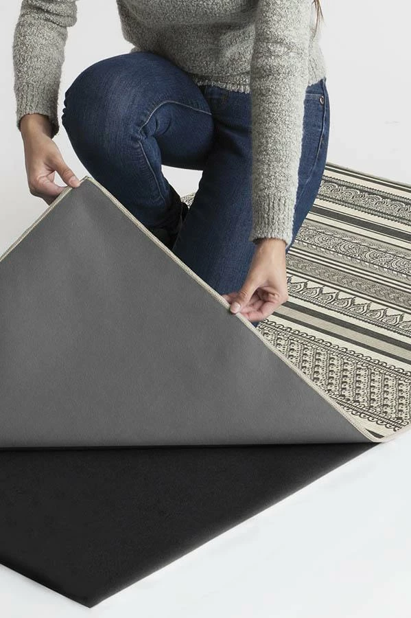Brand new 🎉 Ruggable Nira Charcoal Rug 🎉 6 Brand new 🎉 Ruggable Nira Charcoal Rug 🎉 - Image 6