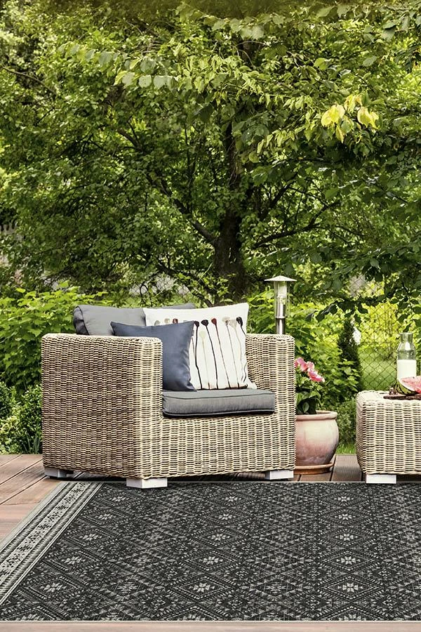 Wholesale โจ Ruggable Outdoor Nomada Black Rug ๐ 4 Wholesale โจ Ruggable Outdoor Nomada Black Rug ๐ - Image 4